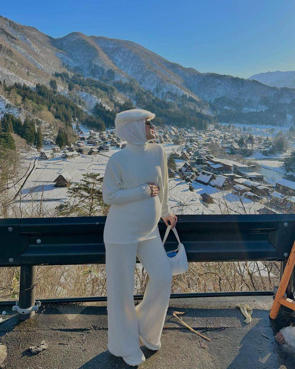 Instagram.com/dindahw