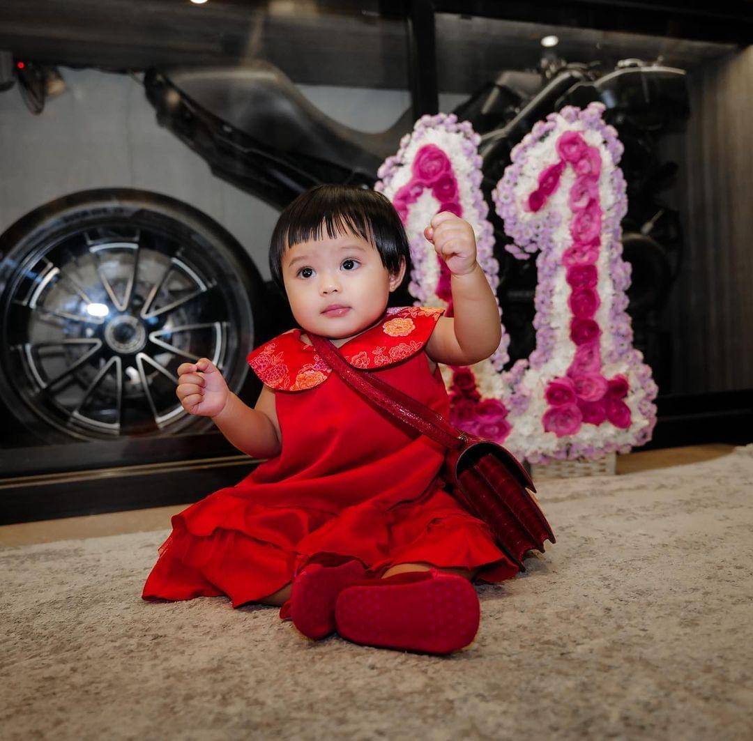 Instagram.com/Aurelie.Hermansyah