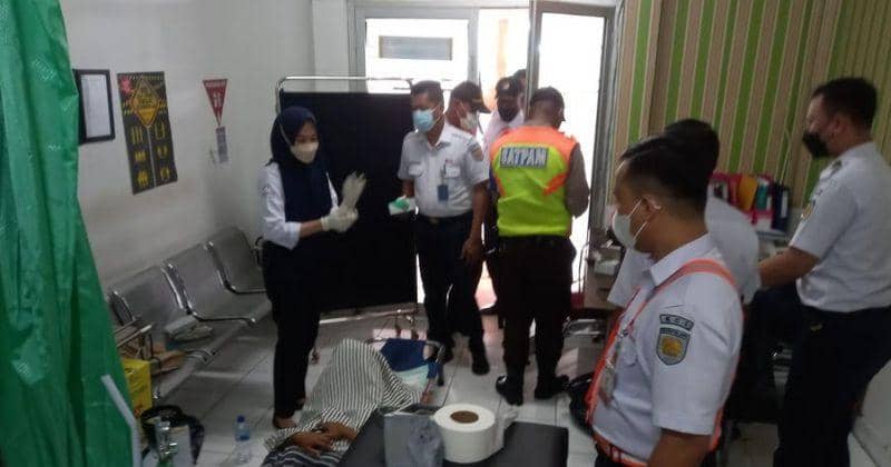 Twitter.com/zoelfick