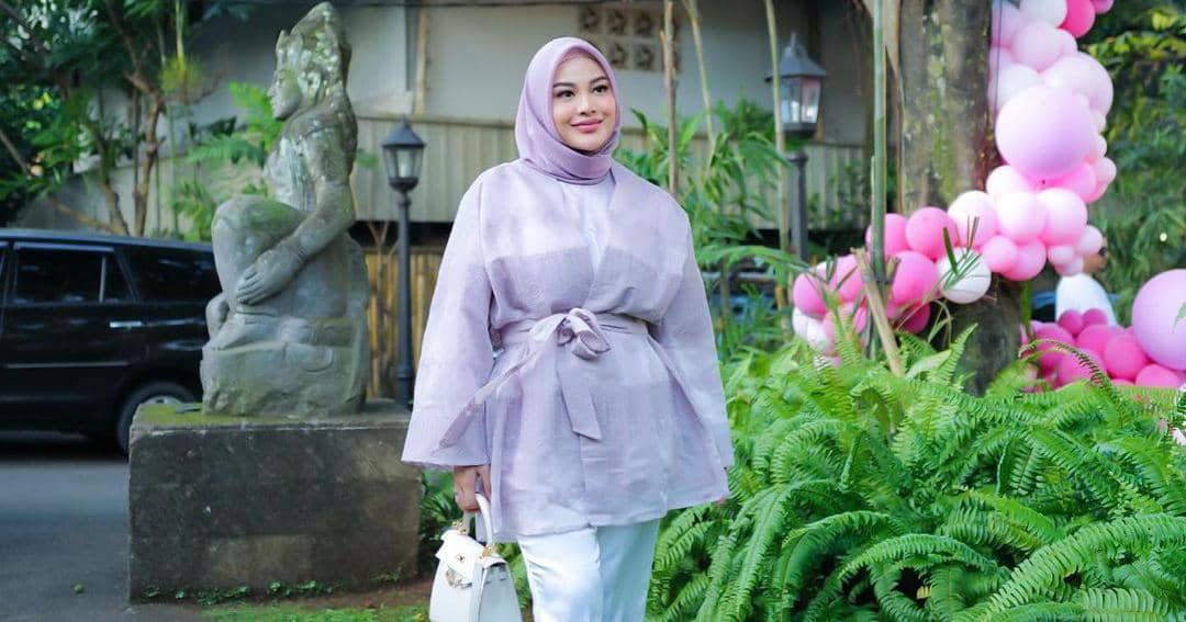 Instagram.com/aurelie.hermansyah