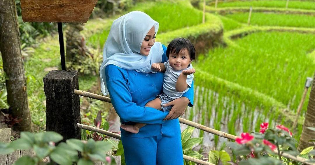 Instagram.com/aurelie.hermansyah