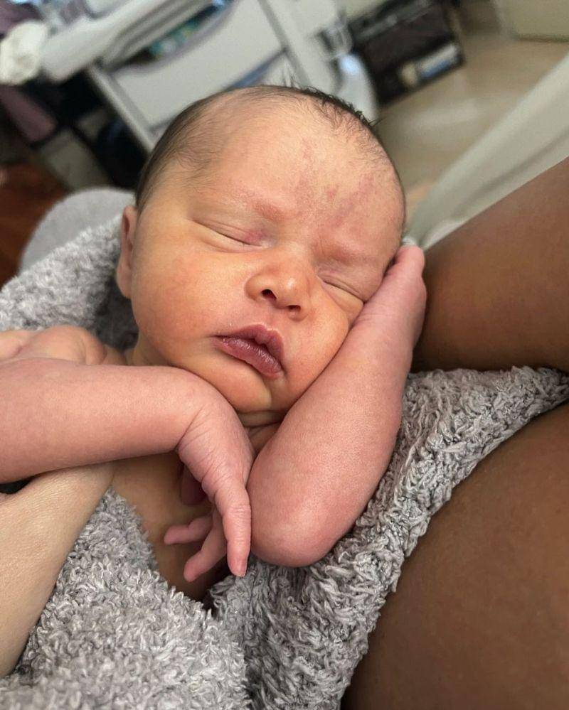 Instagram.com/@chrissyteigen