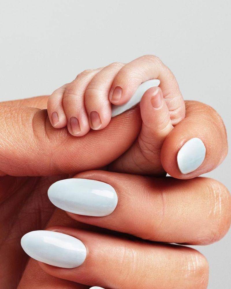 Instagram.com/@parishilton