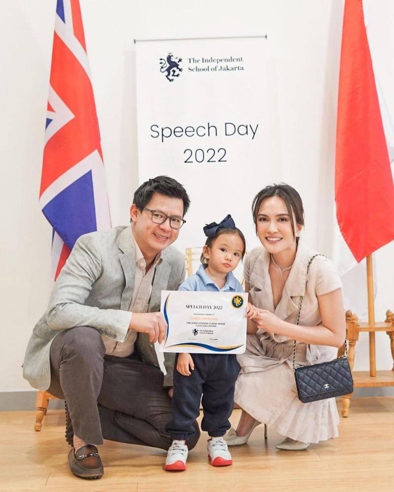 Instagram.com/shandyaulia