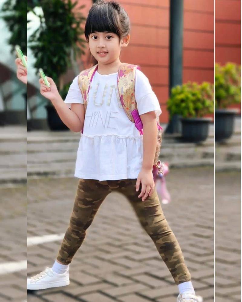 Instagram.com/vaniaathabinaofficial