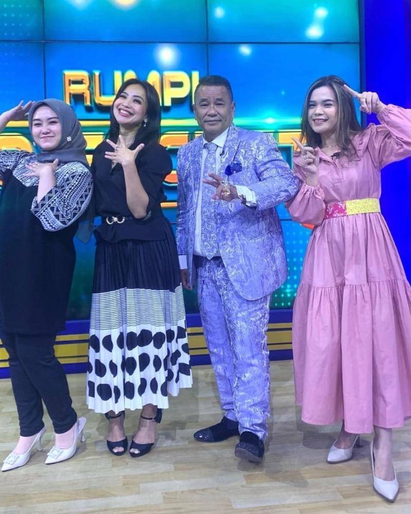 Instagram.com/sisisinta