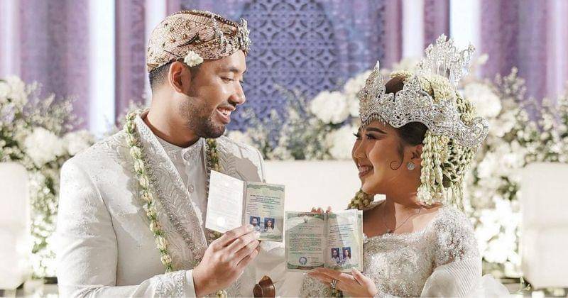 Instagram.com/kikysaputrii