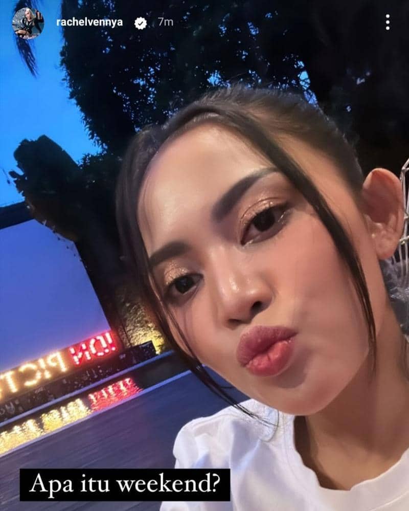 Instagram.com/rachelvennya