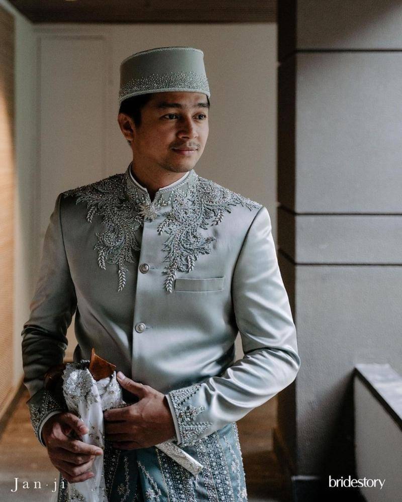 Instagram.com/thebridestory