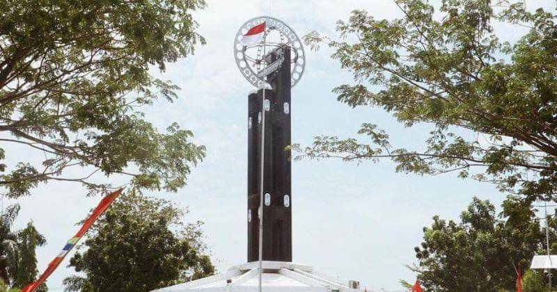 Titik nol garis khatulistiwa - Instagram.com/tukangngider