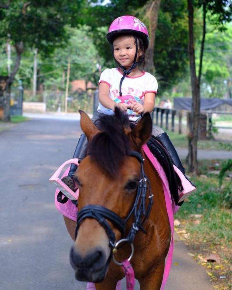 Instagram.com/thaliaputrionsu