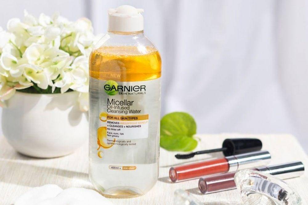 GARNIER Micellar Water Oil Infused Skin Care (instagram.com/garnierindonesia)