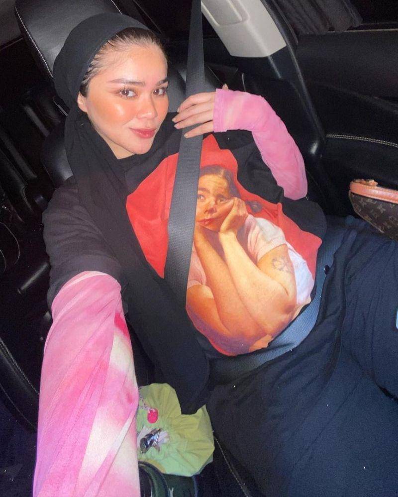 Instagram.com/siviazizah