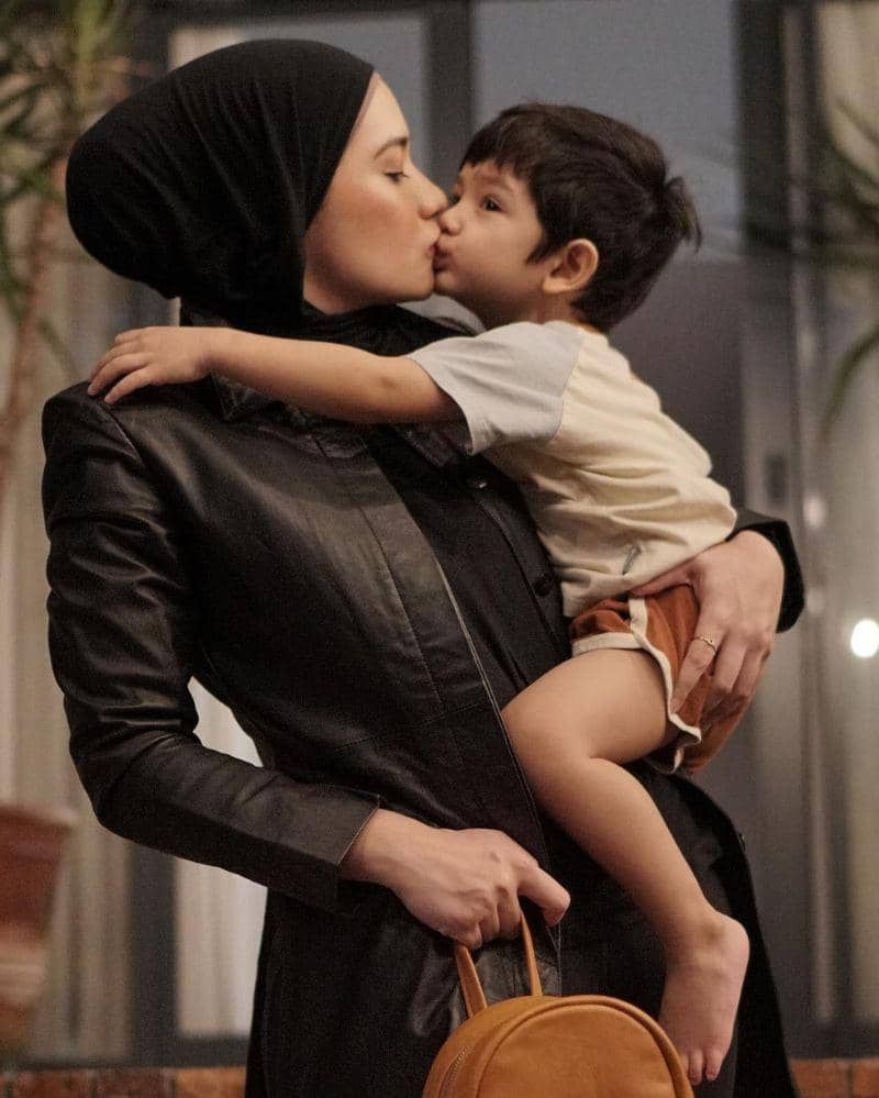 Instagram.com/anneofficial1990