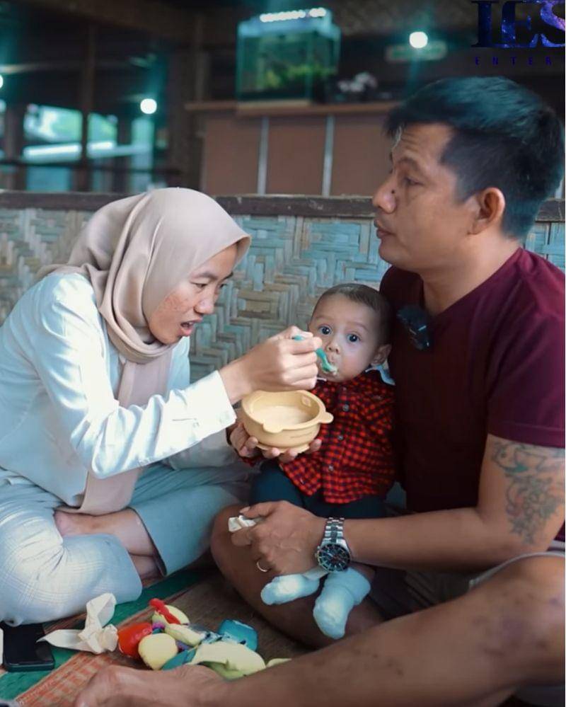 Youtube.com/Leslar Entertainment