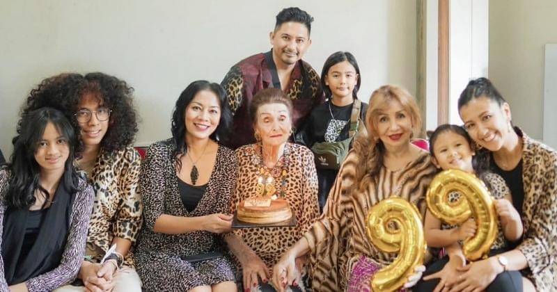 Instagram.com/deelestari