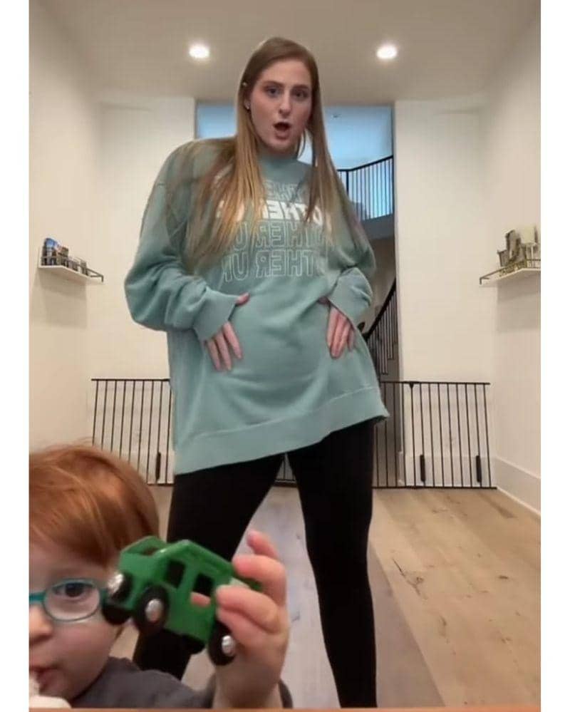 Instagram.com/@meghantrainor