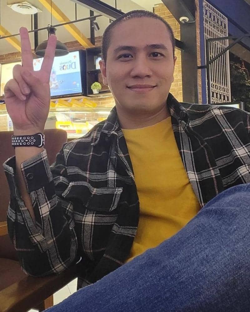 Instagram.com/ressaherlambang