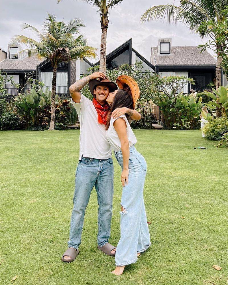 Instagram.com/jenniferbachdim