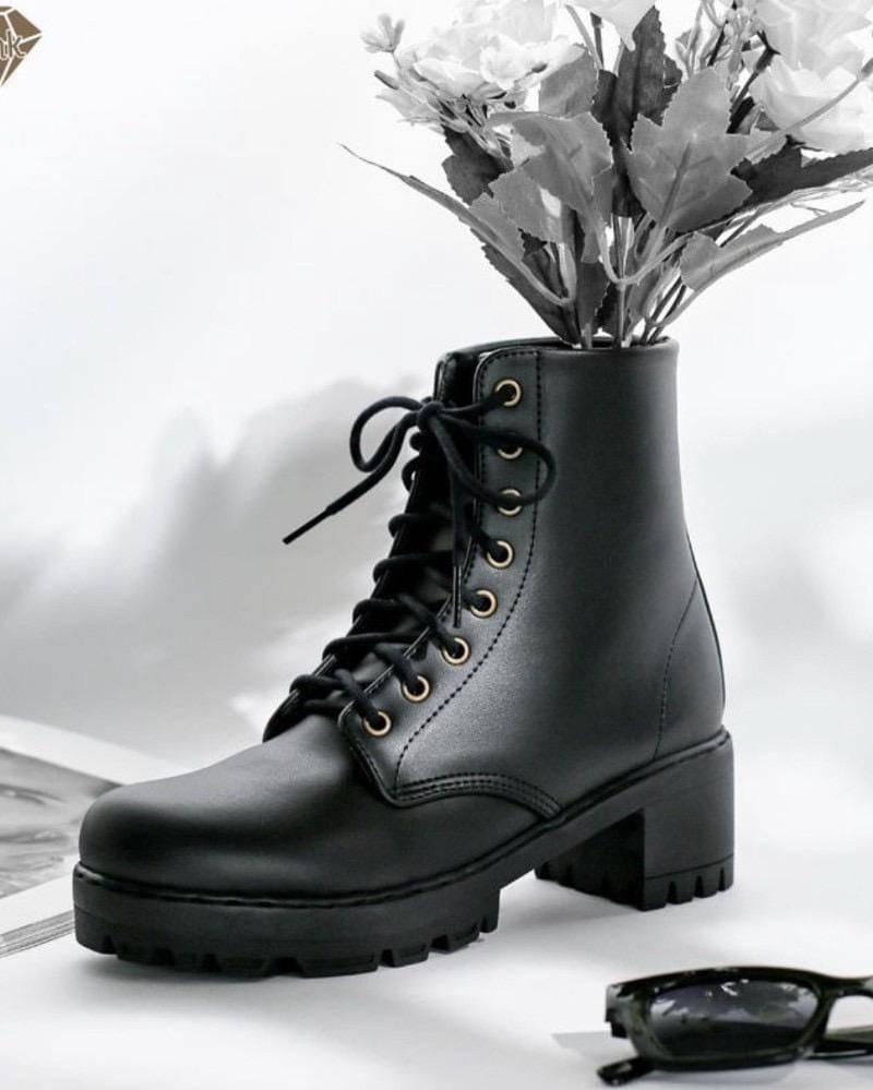 Instagram.com/khakikakiku