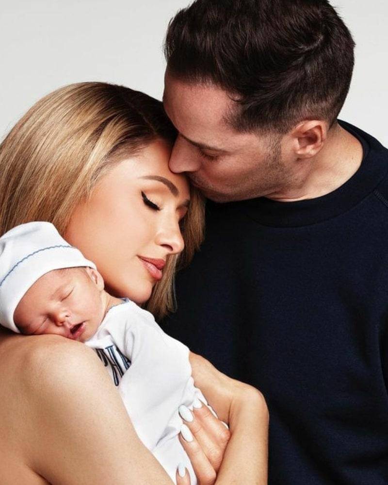 Instagram.com/parishilton