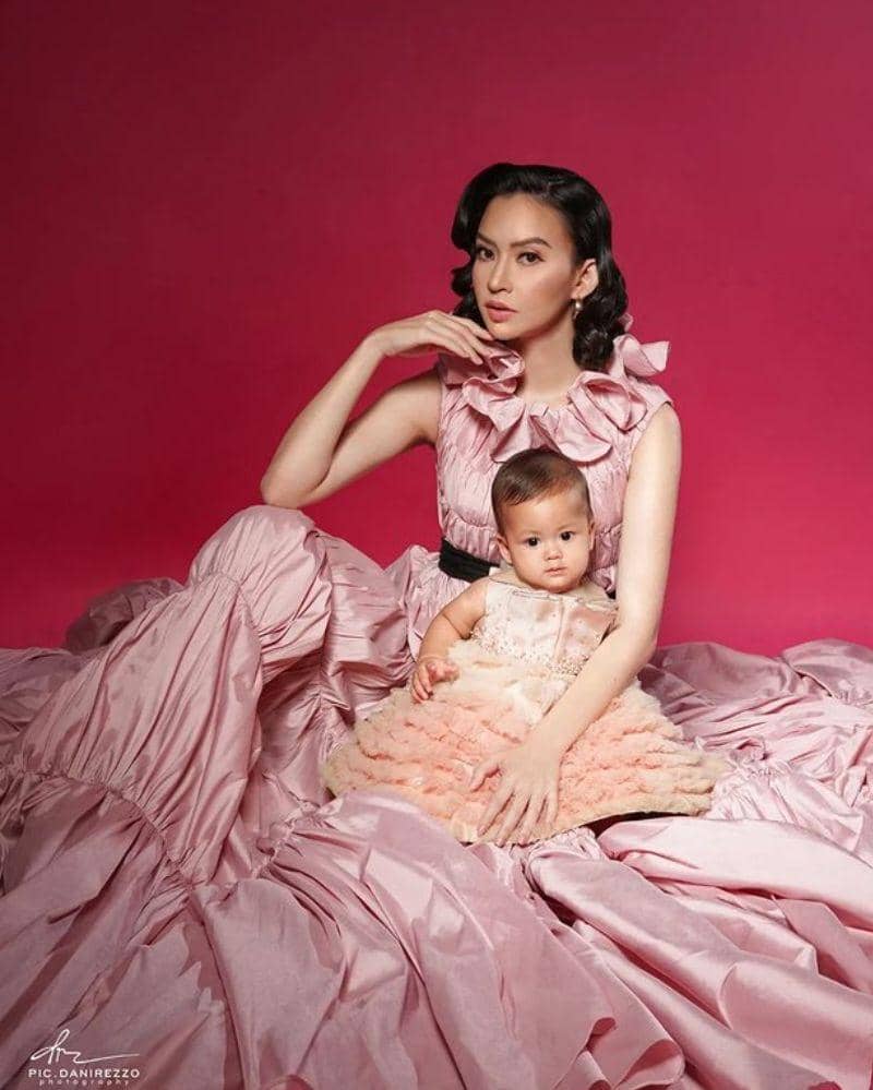 Instagram.com/karinadila8921