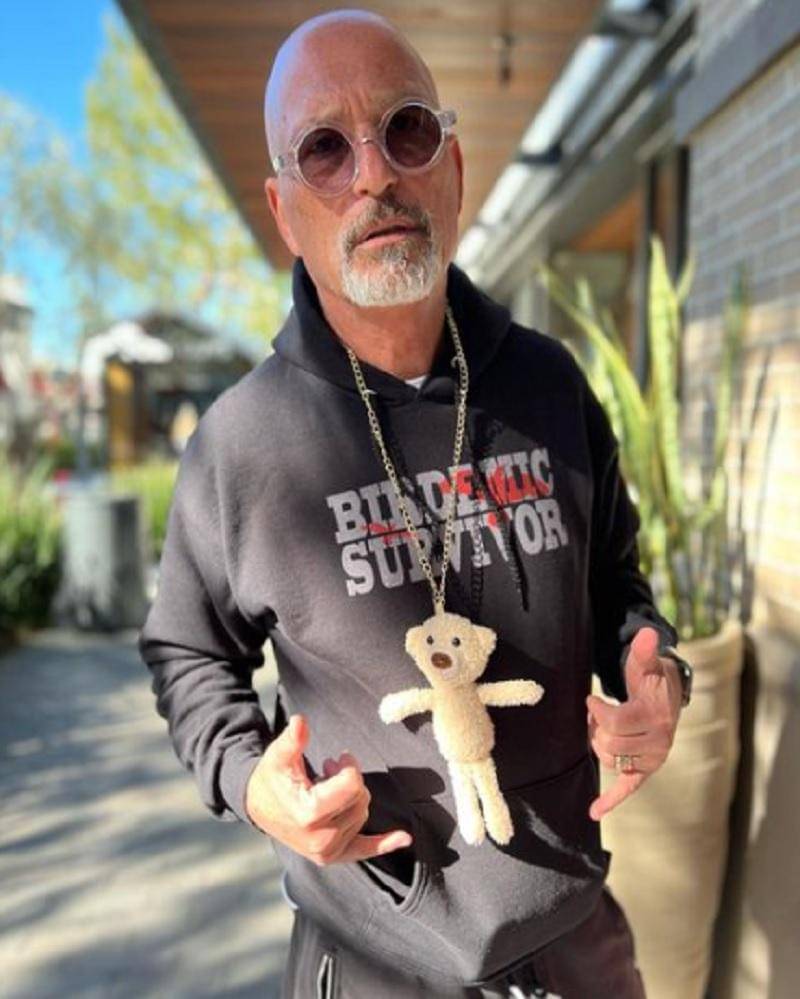 instagram.com/howiemandel