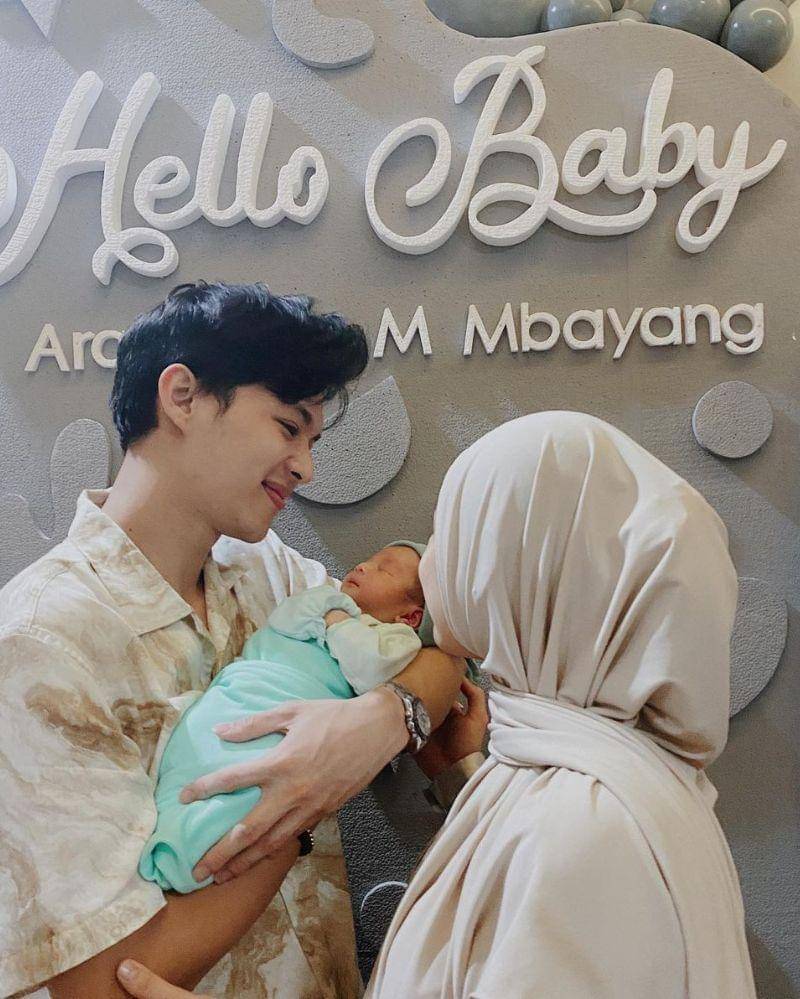 Instagram.com/rey_mbayang