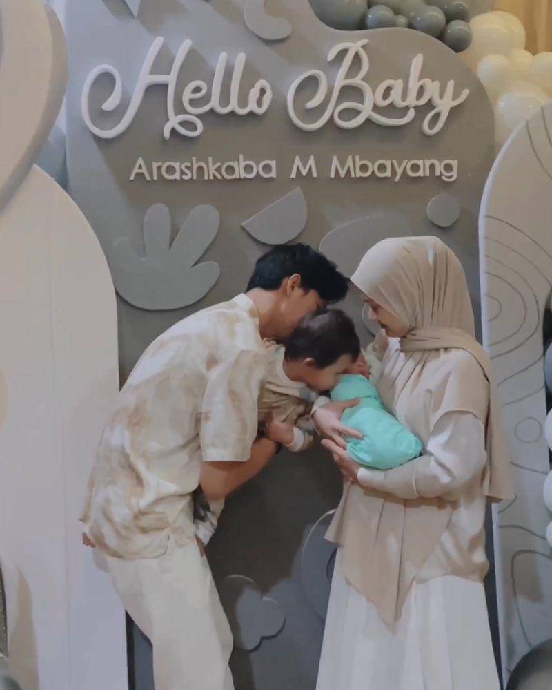 Instagram.com/rey_mbayang