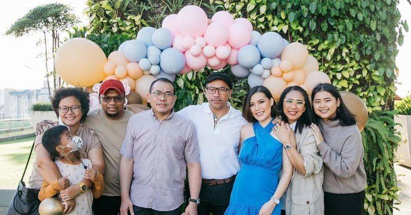 Instagram.com/@viv_viviane