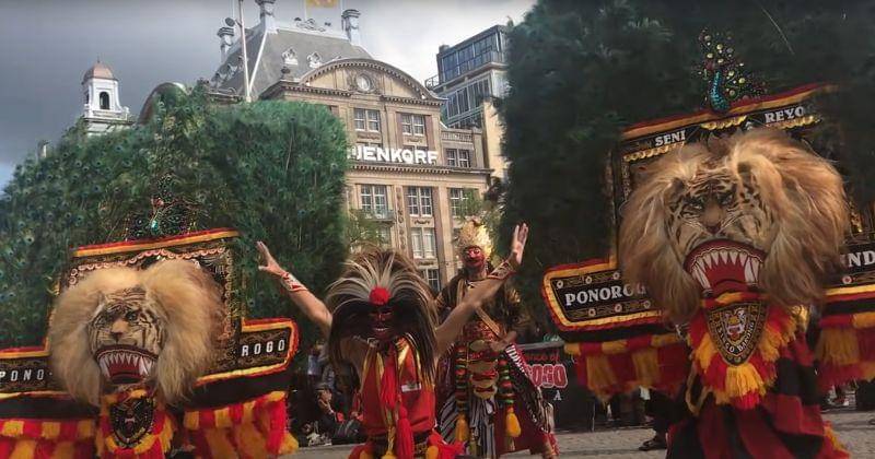 Youtube.com/Sandy Kitchen