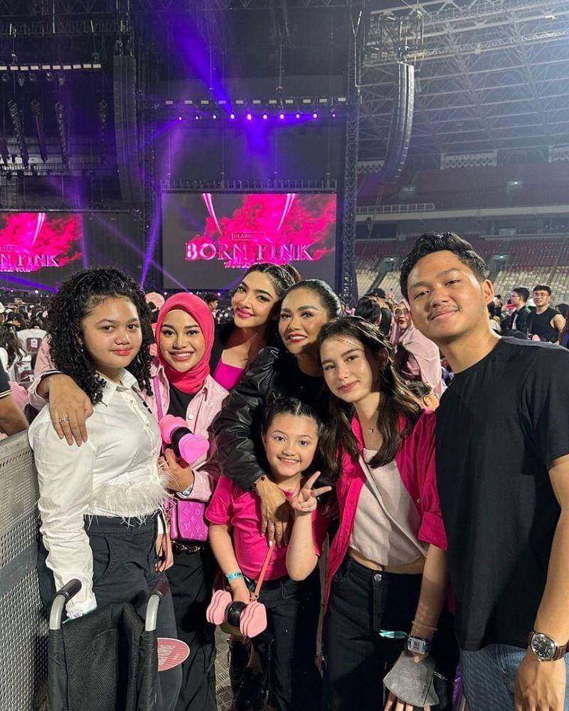 Instagram.com/ashanty_ash