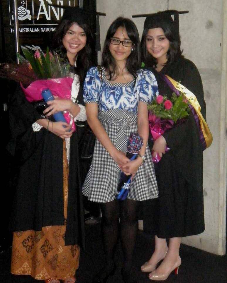 Twitter.com/Raihantique