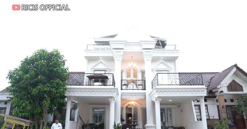 Youtube.com/Ricis Official