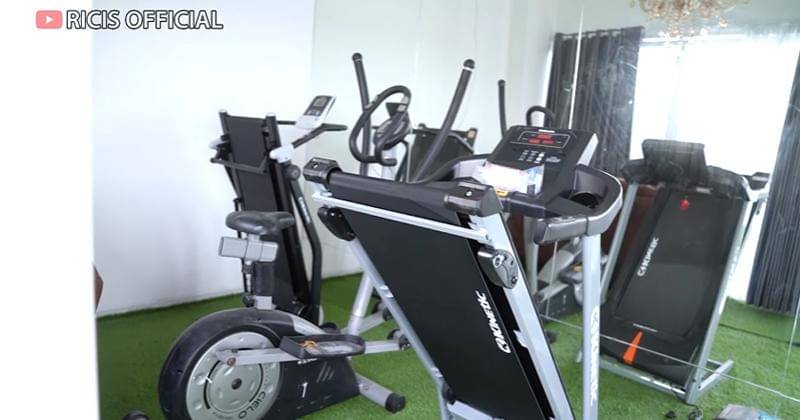 Youtube.com/Ricis Official