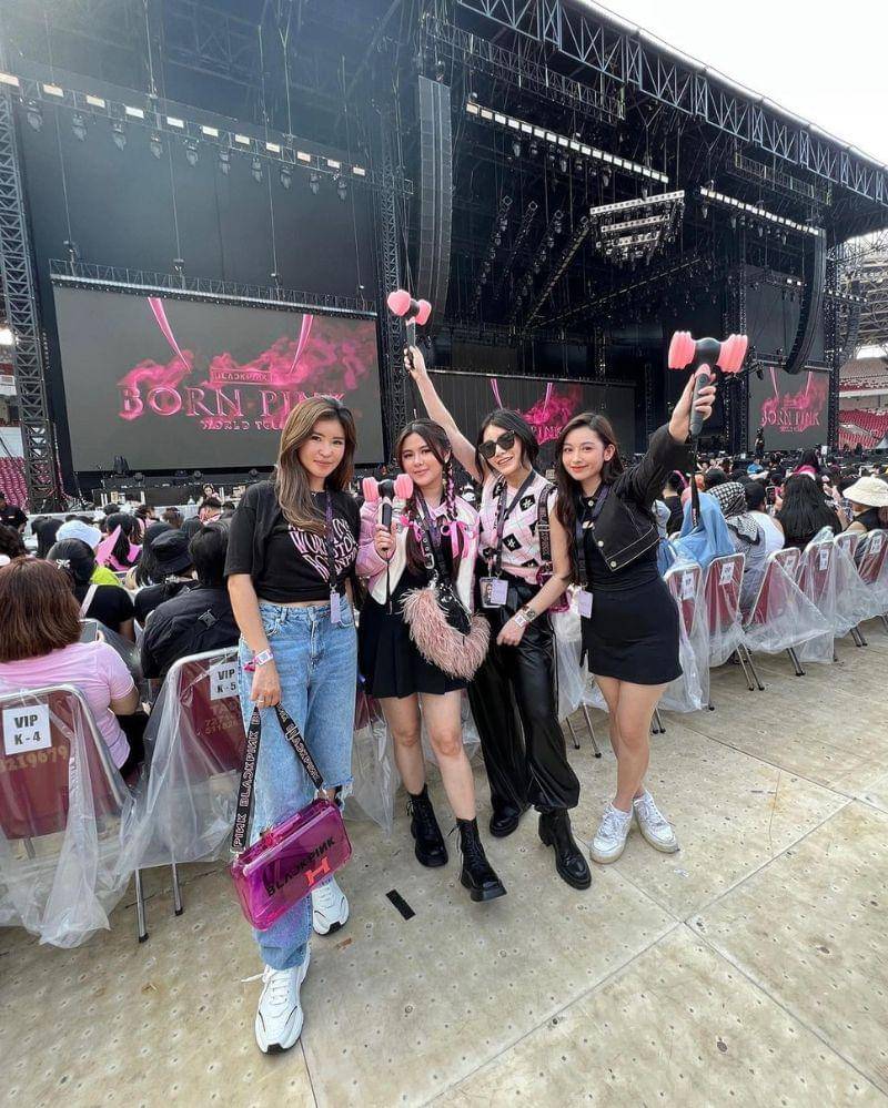 Instagram.com/@melisahart_