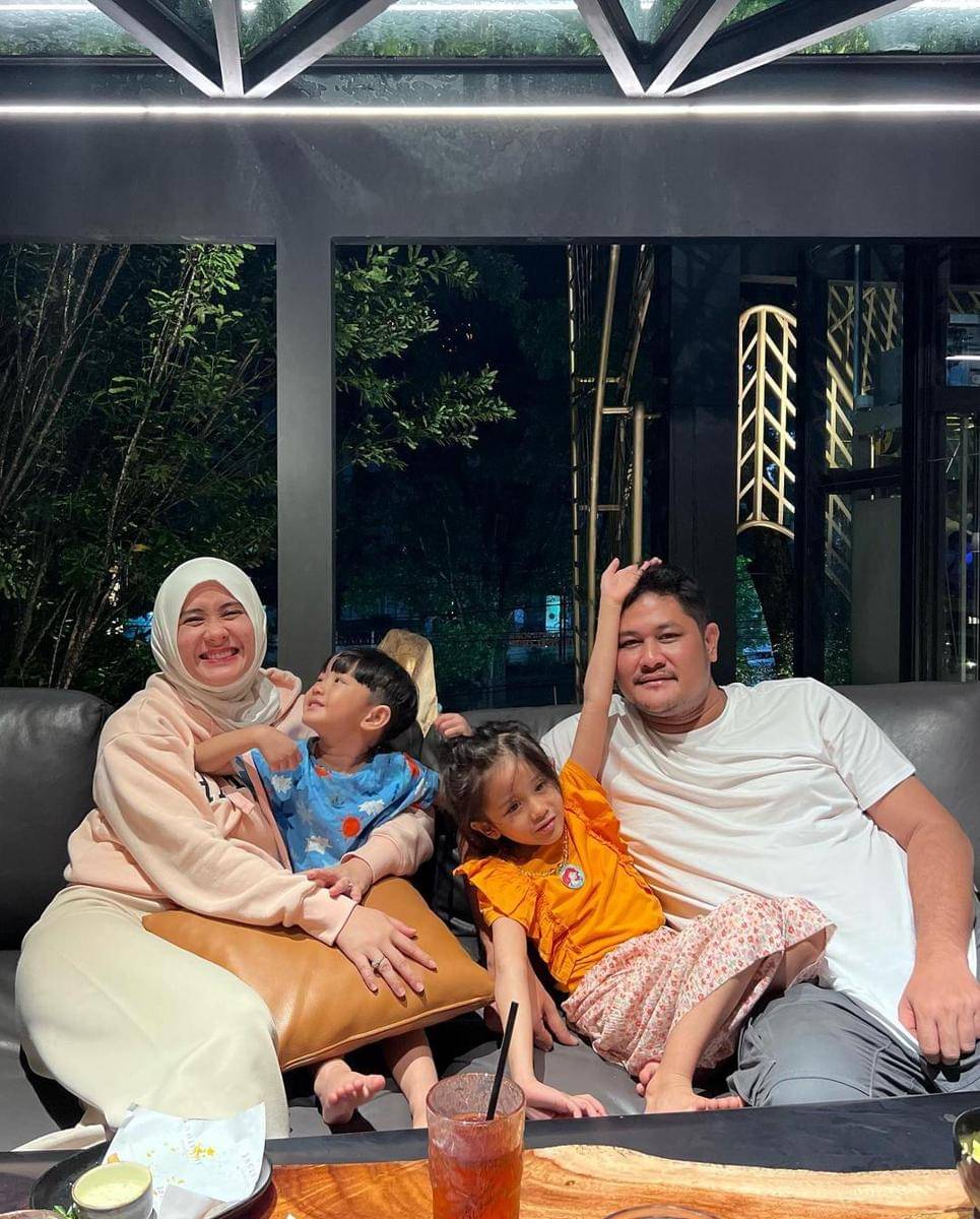 Instagram.com/ryana_dea