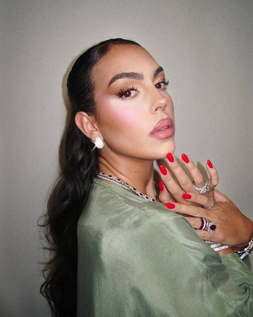 Instagram.com/georginagio