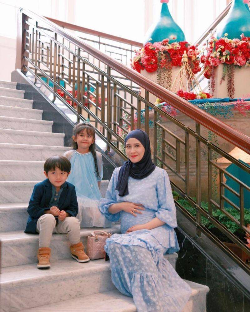 Instagram.com/ryana_dea