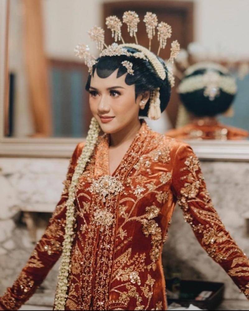 Instagram.com/erinagudono