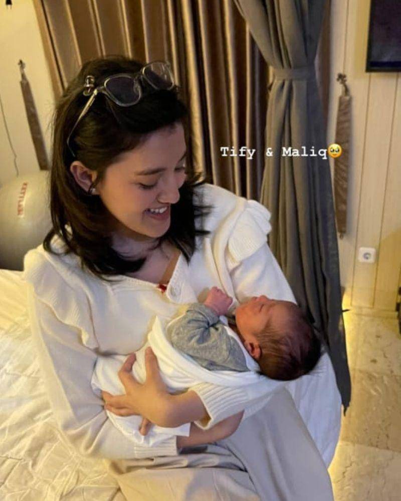 Instagram.com/@ifyalyssa