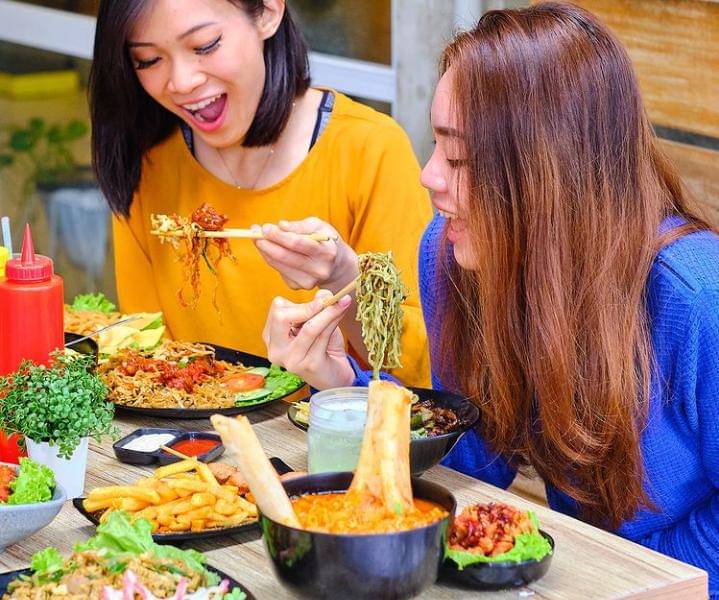 Instagram.com/ otwfoodstreet