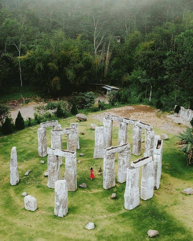 Instagram.com/stonehenge_jogja