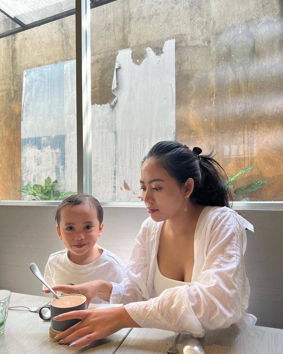 Instagram.com/rachelvennya