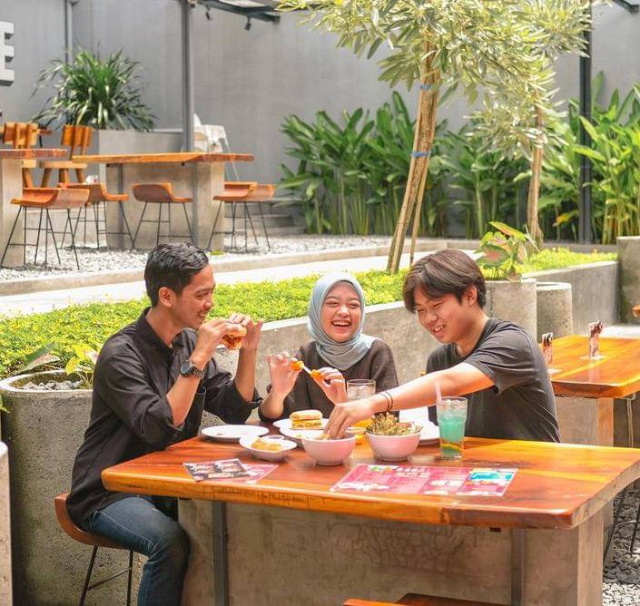 Instagram.com/wingzowingz