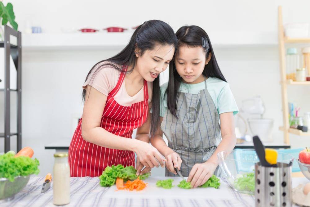 Shutterstock/Akkalak Aiempradit