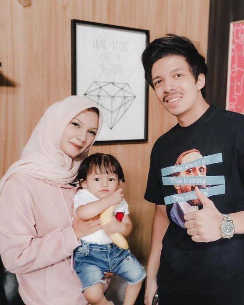 Instagram.com/yunie_s99