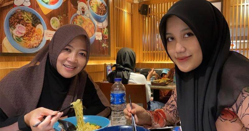 Instagram.com/ulfahpujiono