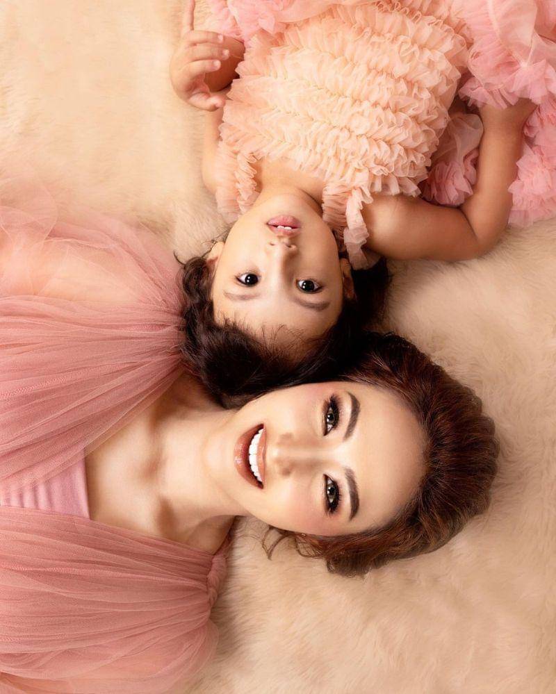 Instagram.com/@nadialaydrus