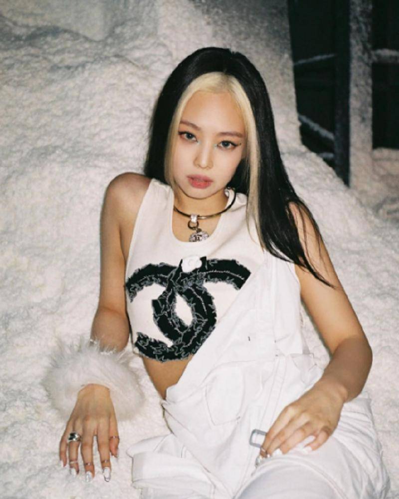 instagram.com/jennierubyjane